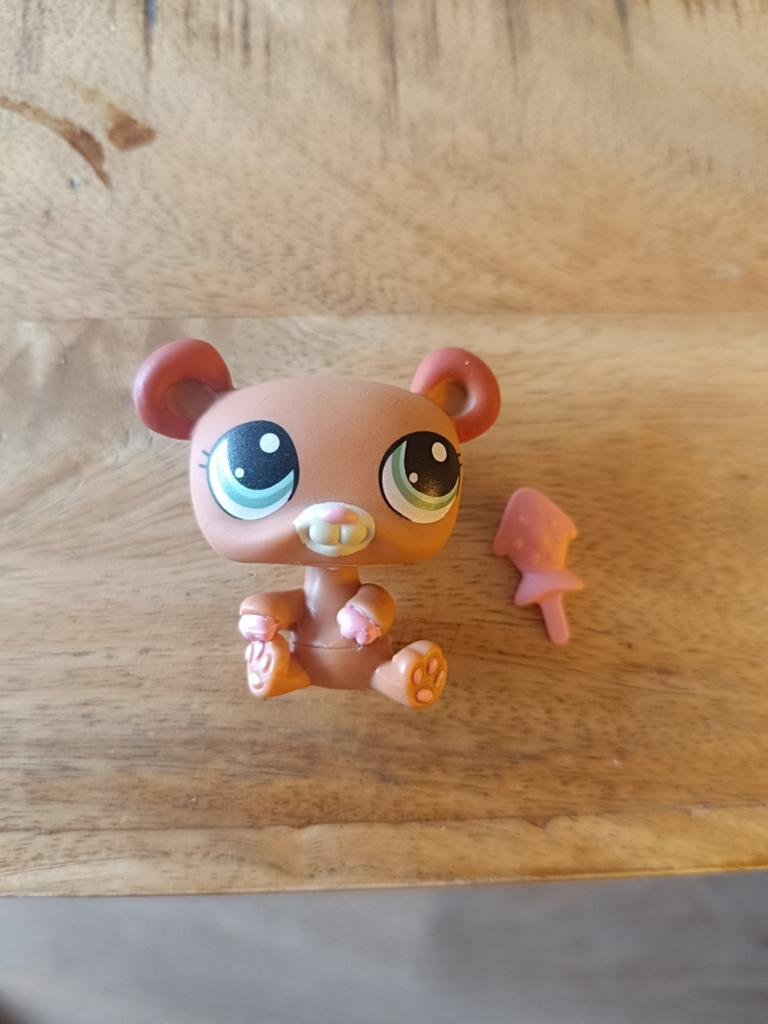 Littlest Petshop beer met orginele accessoire #1303, Ophalen of Verzenden, Zo goed als nieuw