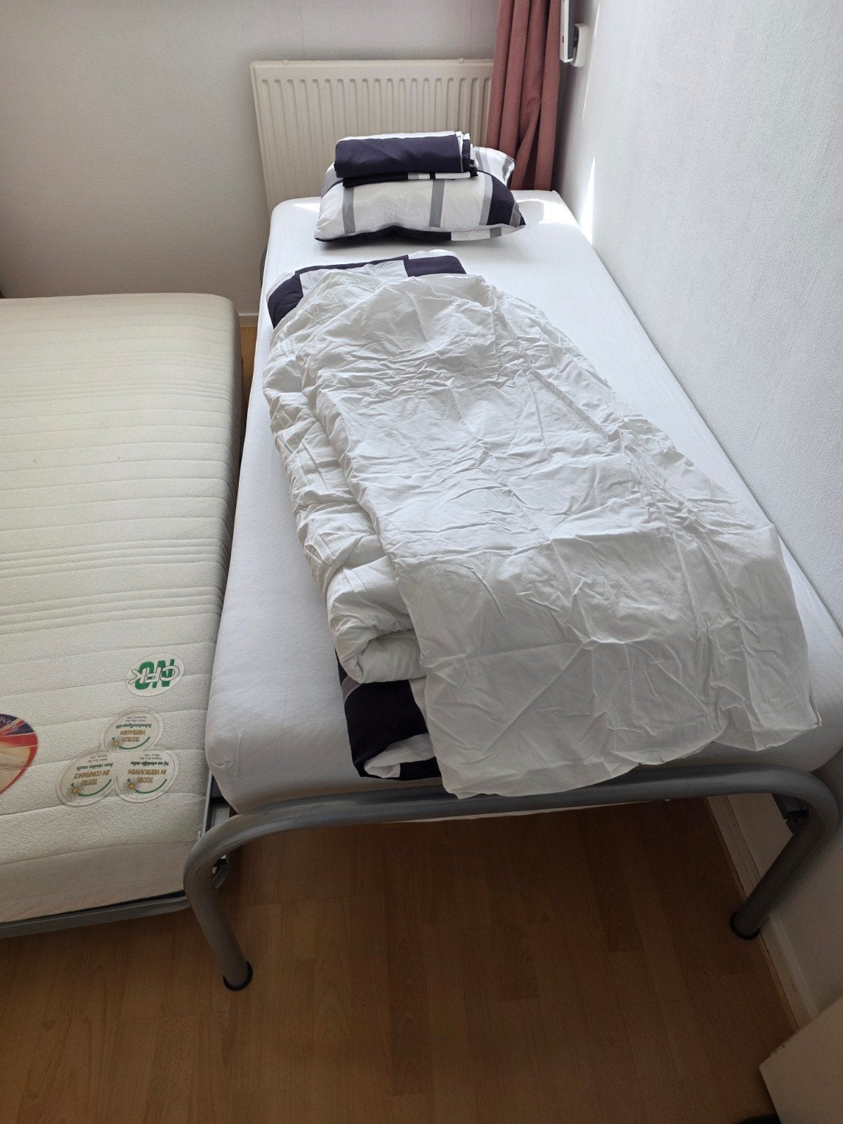 Slaapkamer bedden, Ophalen, Gebruikt, 90 cm, Tweepersoons