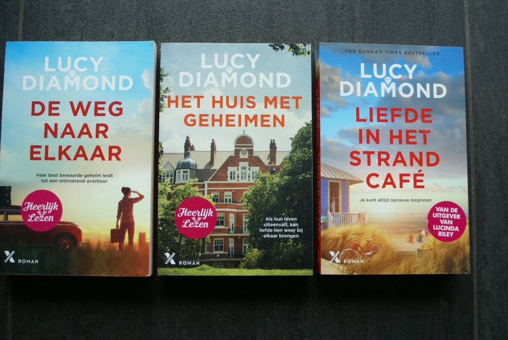 DE WEG NAAR ELKAAR/HET HUIS MET GEHEIMEN/LIEFDE IN HET STRAN, Boeken, Ophalen of Verzenden, Zo goed als nieuw, Lucy Diamond