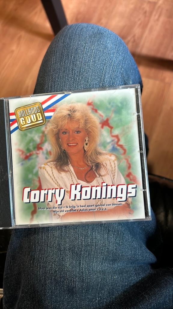 Corry Konings - Hollands Goud CD, Ophalen of Verzenden, Zo goed als nieuw, Levenslied of Smartlap