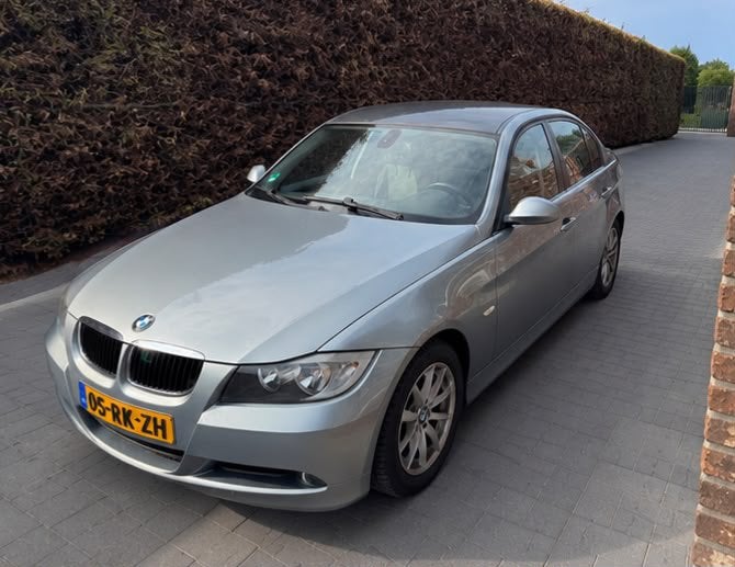BMW 3-Serie 2.0 I 320i E90 High Exe Airco Cruise Control NAP, USB, 1995 cc, 4 cilinders, 75 €/maand