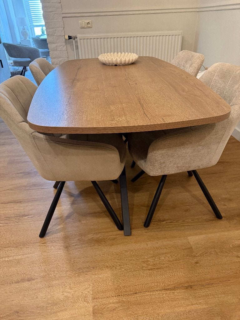 Foto 3 van Deens ovale spinpoot eettafel lengte 1.60  2.10 en 2.40