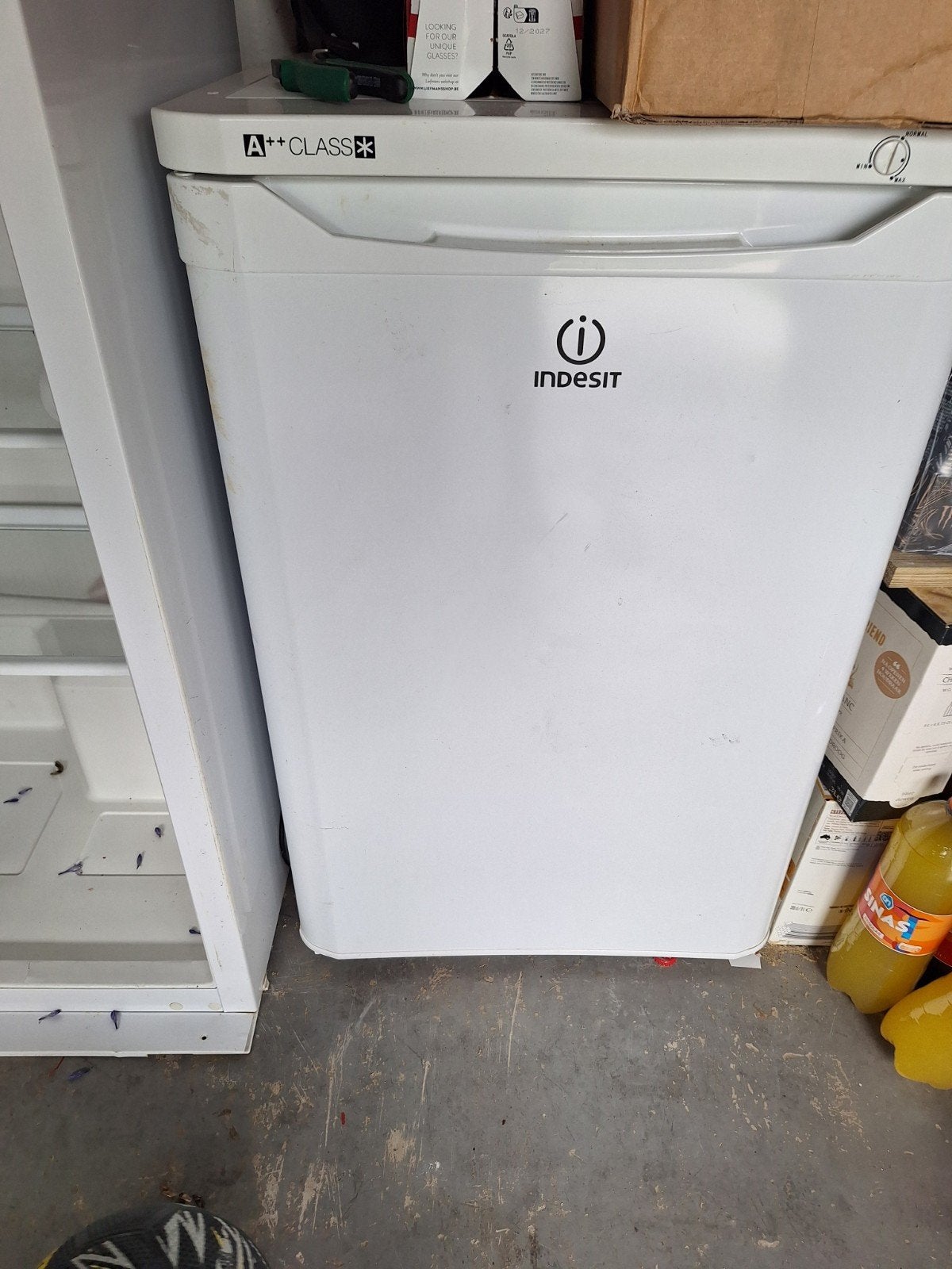 Indesit vriezer A++ met 4 laden, Gebruikt, 75 tot 100 liter, Met aparte vriezer, Energieklasse A of zuiniger