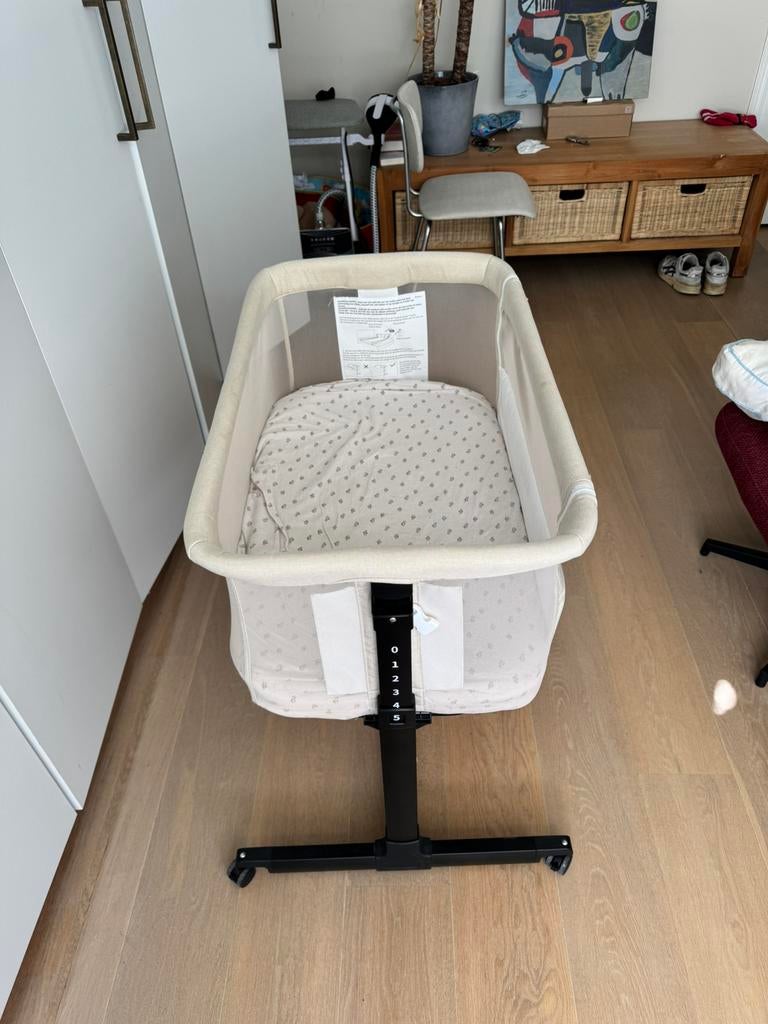 Mamaloes Co-sleeper / Wieg aan bed (Noé beige), Ophalen, Zo goed als nieuw, Wieg