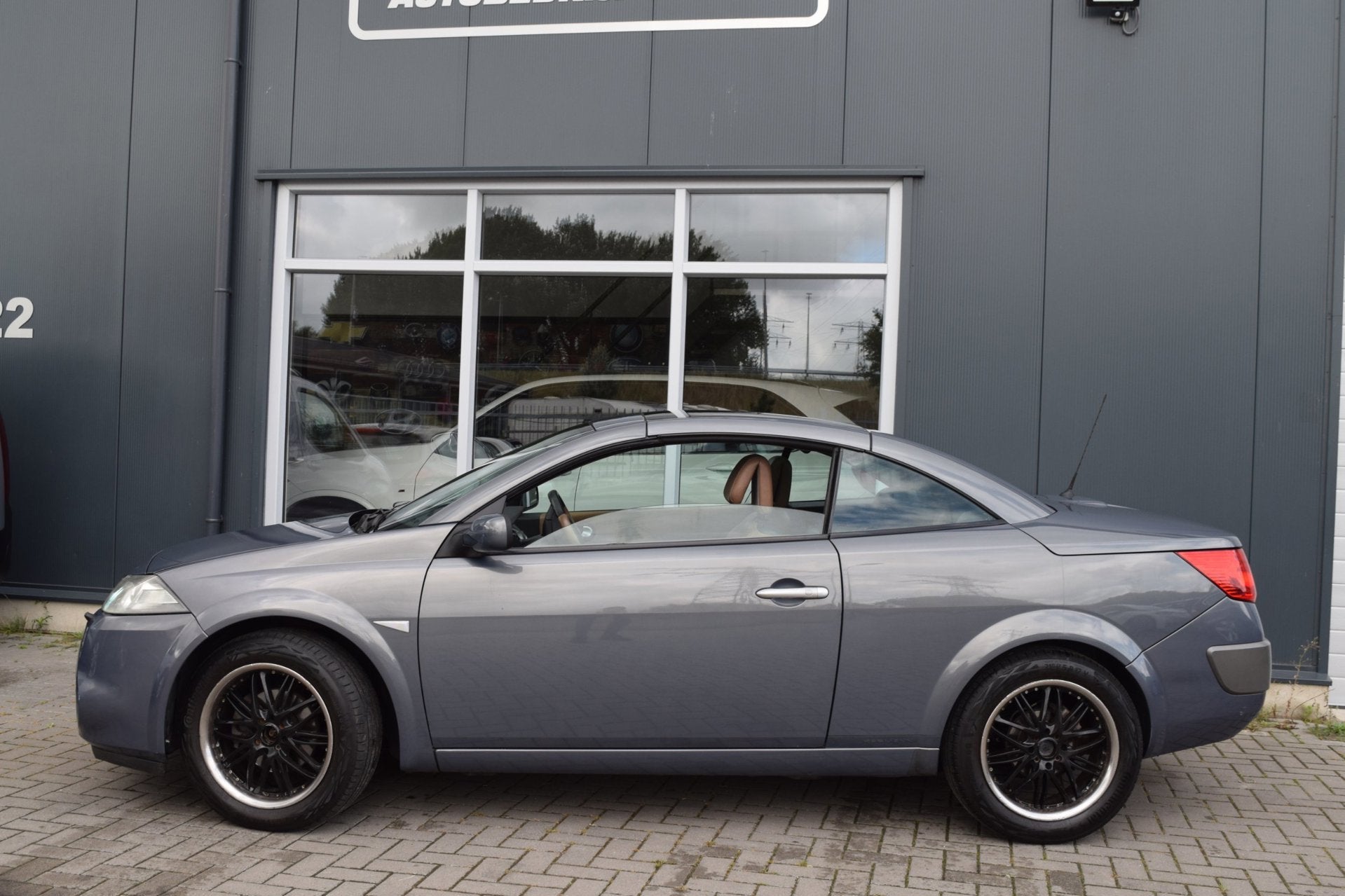 Renault Mégane Coupé-Cabriolet 2.0-16V Tech Line | Xenon |, Auto's, Voorwielaandrijving, 1998 cc, 135 pk, Gebruikt