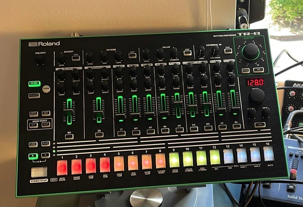 Roland TR-8 Rhythm Performer met 7x7 expansion, Muziek en Instrumenten, Drumcomputers, Ophalen of Verzenden, Gebruikt, Roland