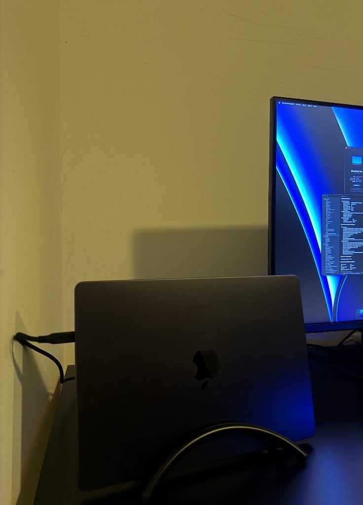 MacBook Pro 14" M5 Pro + TB5 Dock - Nieuwstaat, 1 TB of meer, 2 tot 3 Ghz, Qwerty, 13 inch