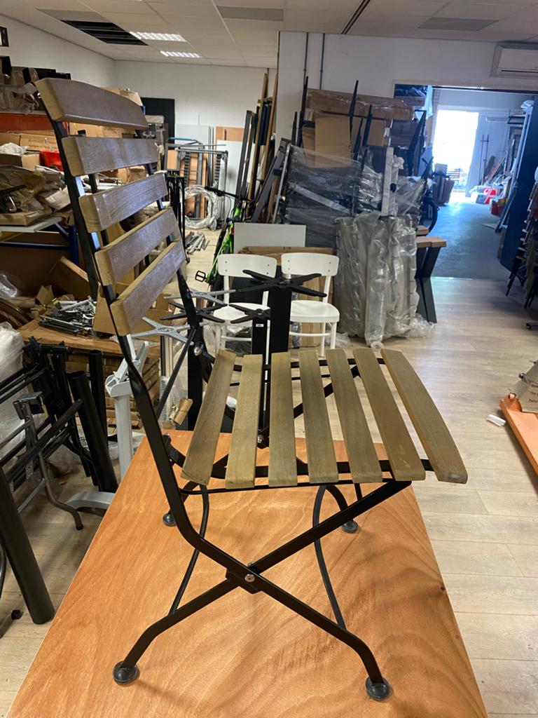 Nieuwe houten klapstoel - ideaal voor terras of balkon, Overige kleuren, Nieuw, Ophalen of Verzenden, Eén