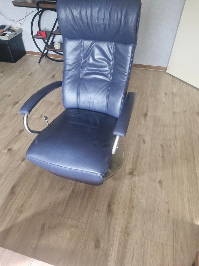 Mooie blauwe relaxstoel, verstelbaar, Ophalen, Gebruikt, 75 tot 100 cm, Leer