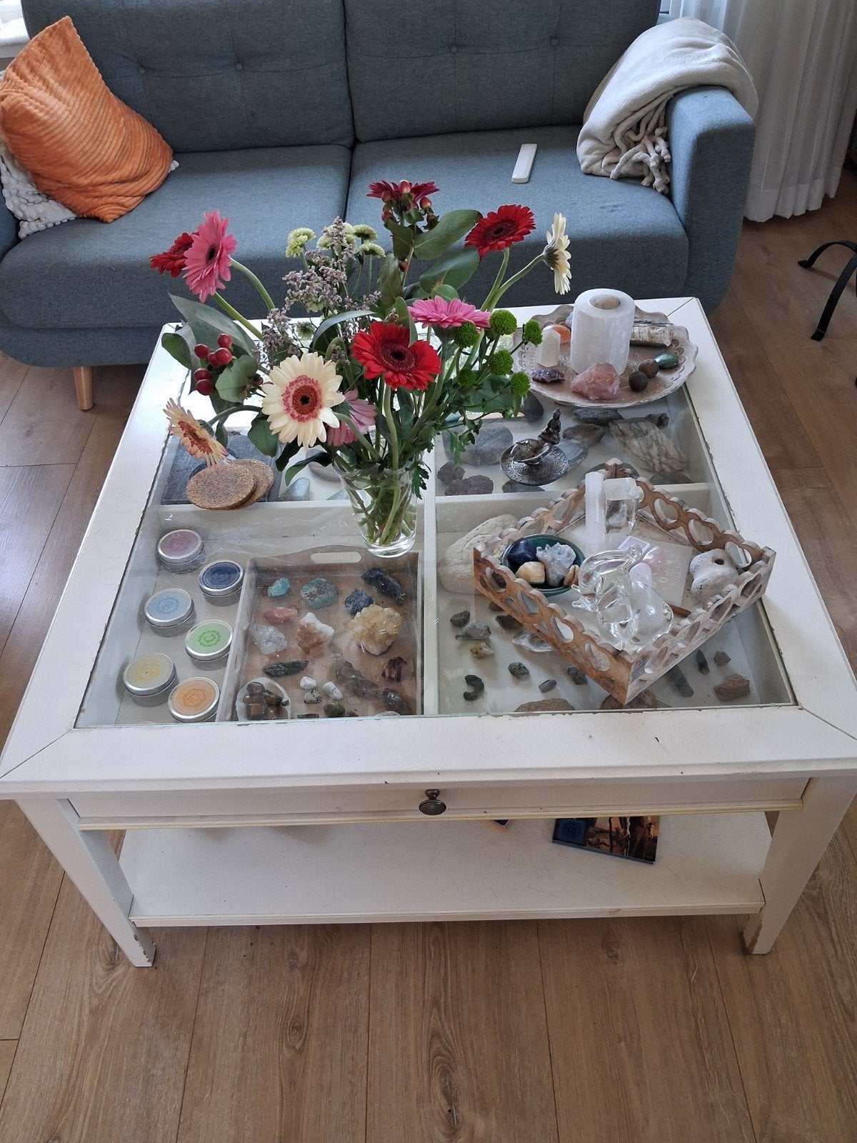 Ikea salontafel met glasplaat gratis, Huis en Inrichting, Tafels | Salontafels, Ophalen, Gebruikt, Vierkant