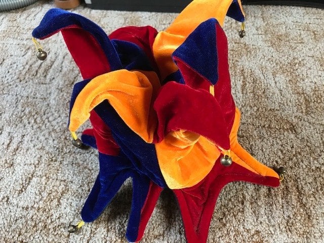 Venetiaanse hoed 57 cm.Zwart/rood/oranje met belletjes, Ophalen of Verzenden, Zo goed als nieuw, One size fits all