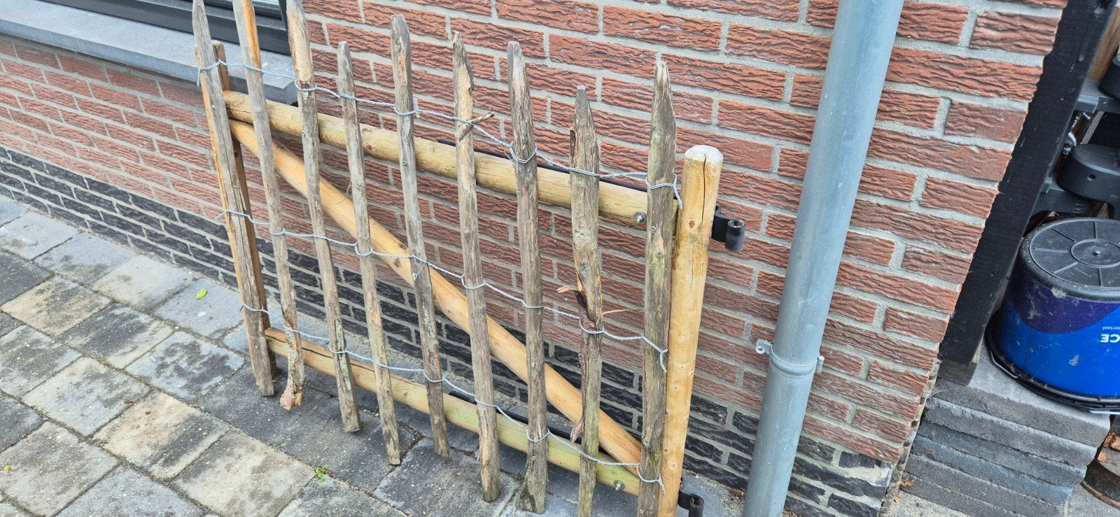 Kastanjepoort (2x) 120x106/90 cm, Tuin en Terras, Met poort, Gebruikt, Ophalen of Verzenden, Tuinhek