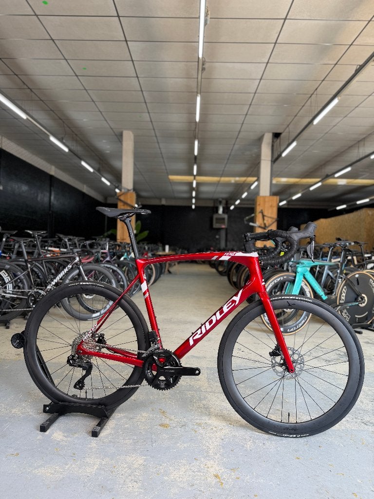NIEUW Ridley Fenix Di2 Carbon Racefiets
