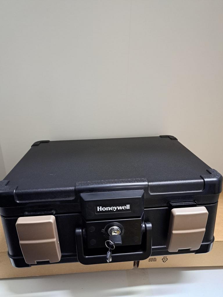 Honeywell Kluiskoffer, Huis en Inrichting, Brandblussers en Brandkasten, Ophalen, Zo goed als nieuw, Brandkast