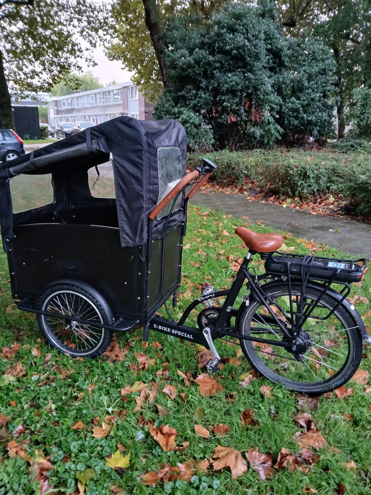Bakfiets Troy elektrisch, 4 kinderen of meer, Gebruikt, Elektrisch, Ophalen