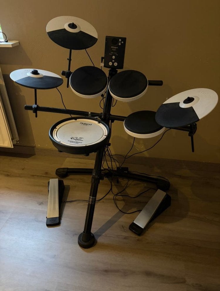 Roland Elektronisch Drumstel - Ideaal voor beginners, Muziek en Instrumenten, Drumstellen en Slagwerk, Ophalen, Zo goed als nieuw