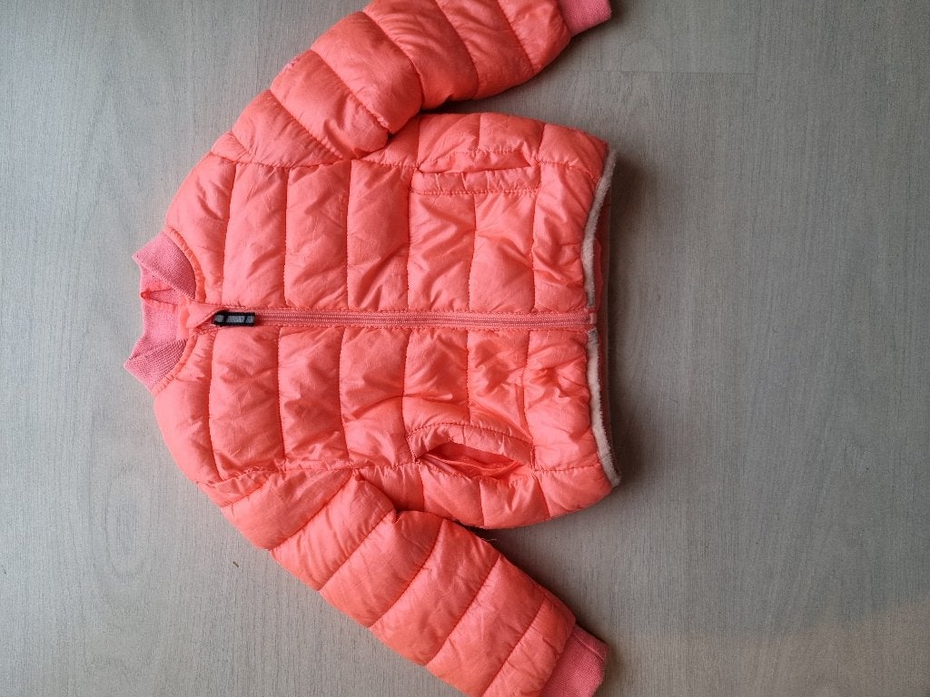 Zomer/winterjas 86/92 niet verkleurd, Kinderen en Baby's, Babykleding | Maat 86, Ophalen of Verzenden, Zo goed als nieuw, Jongetje