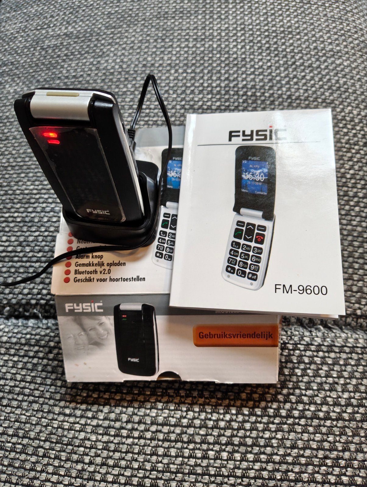 Fysic FM-9600 Klaptelefoon  senioren - Gebruiksvriendelij, Ophalen of Verzenden, Nieuw