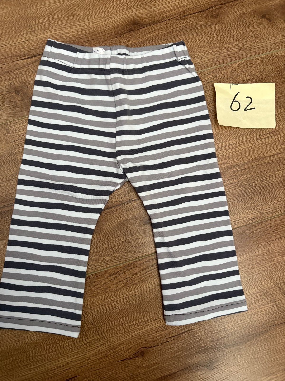 Handgemaakt broekje streepjes motief maat 62, Kinderen en Baby's, Ophalen of Verzenden, Nieuw, Meisje, Broekje