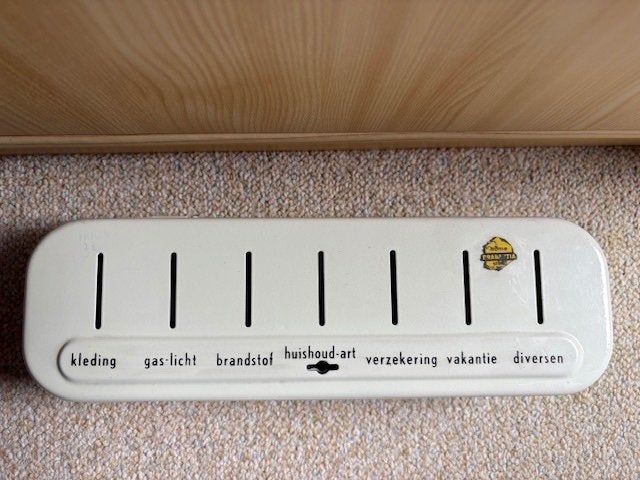 Zeer nette Brabantia spaarpot uit jaren 50 - zonder sleutel, Ophalen, Gebruikt, Metaal of Blik, Overige thema's