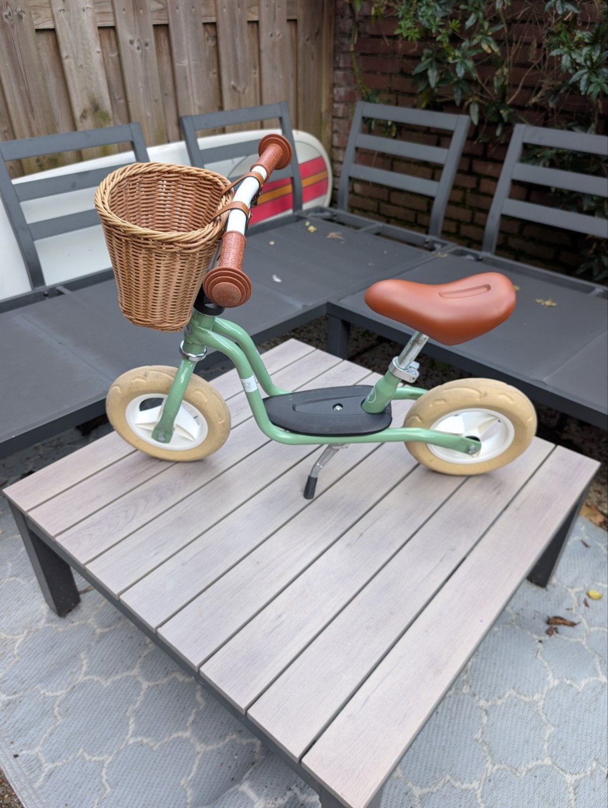 Puky loopfiets mintgroen met rieten mand, Fietsen en Brommers, Ophalen, Gebruikt, Minder dan 16 inch, Puky