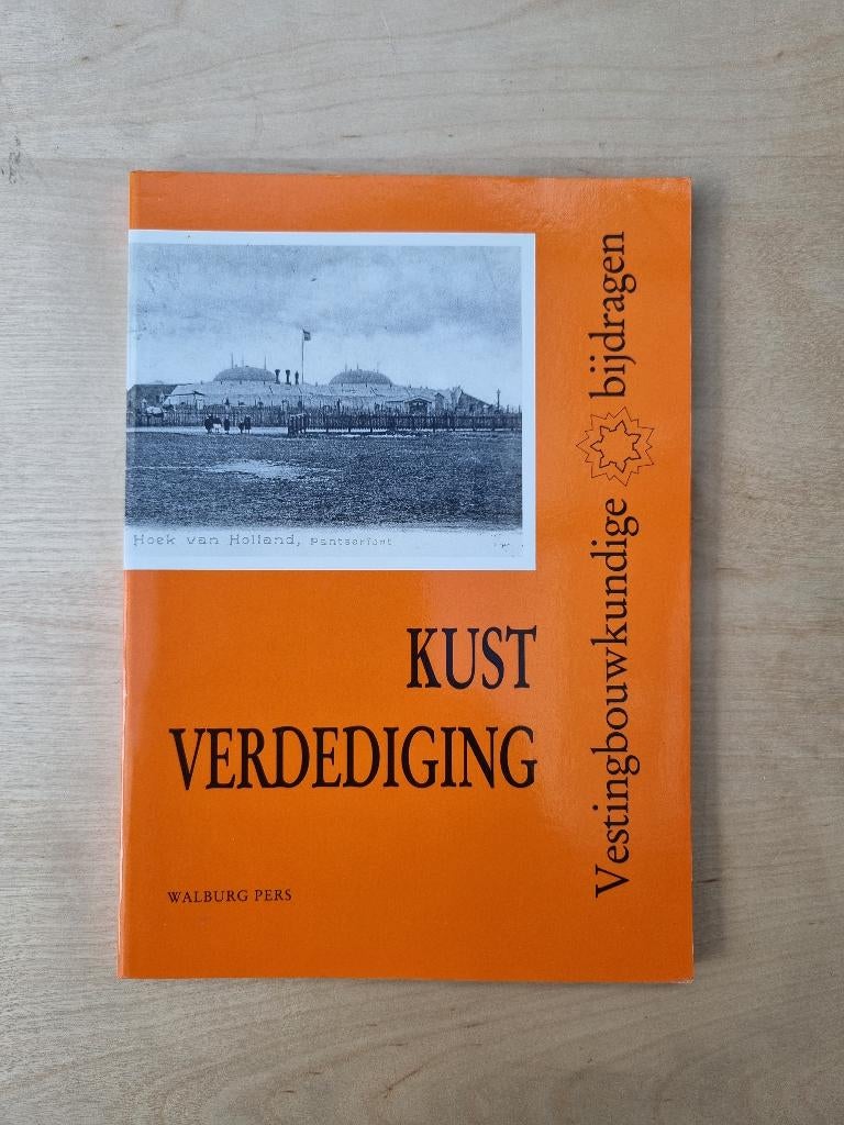 Kust verdediging, Boeken, Literatuur, Zo goed als nieuw, Ophalen of Verzenden