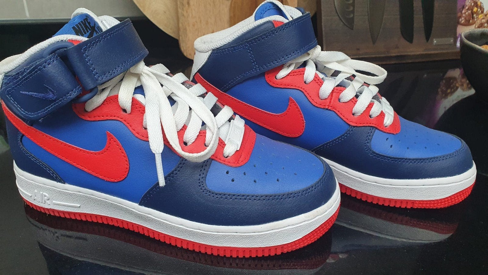 Nike Air Force 1 Mid Custom - Blauw, Rood, Wit - Maat 36, Jongen of Meisje, Schoenen, Nike air force, Ophalen of Verzenden