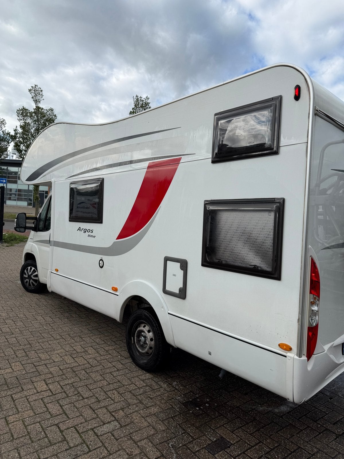Bürstner Argos Alkoofcamper en stapelbed kleine schade, Luifel, Alkoof, Ringverwarming, Fiat