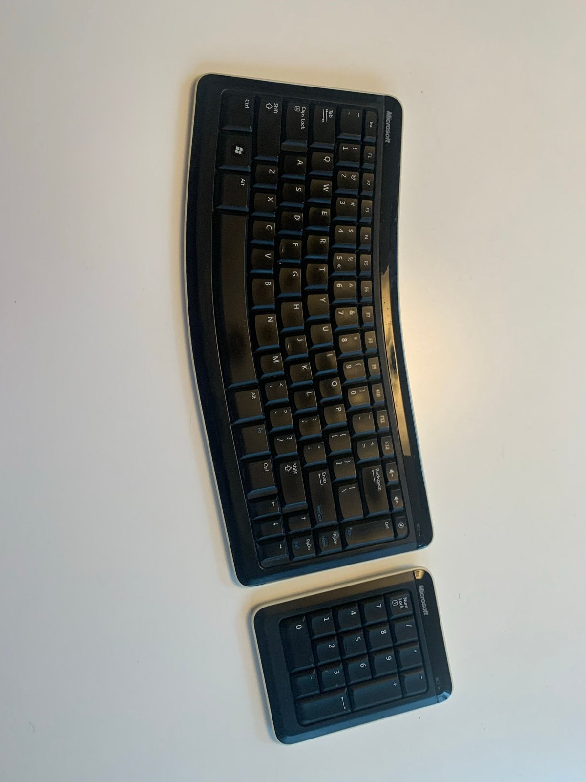 Microsoft Arc Keyboard met numeriek gedeelte, Gebruikt, Ophalen of Verzenden, Draadloos, Qwerty