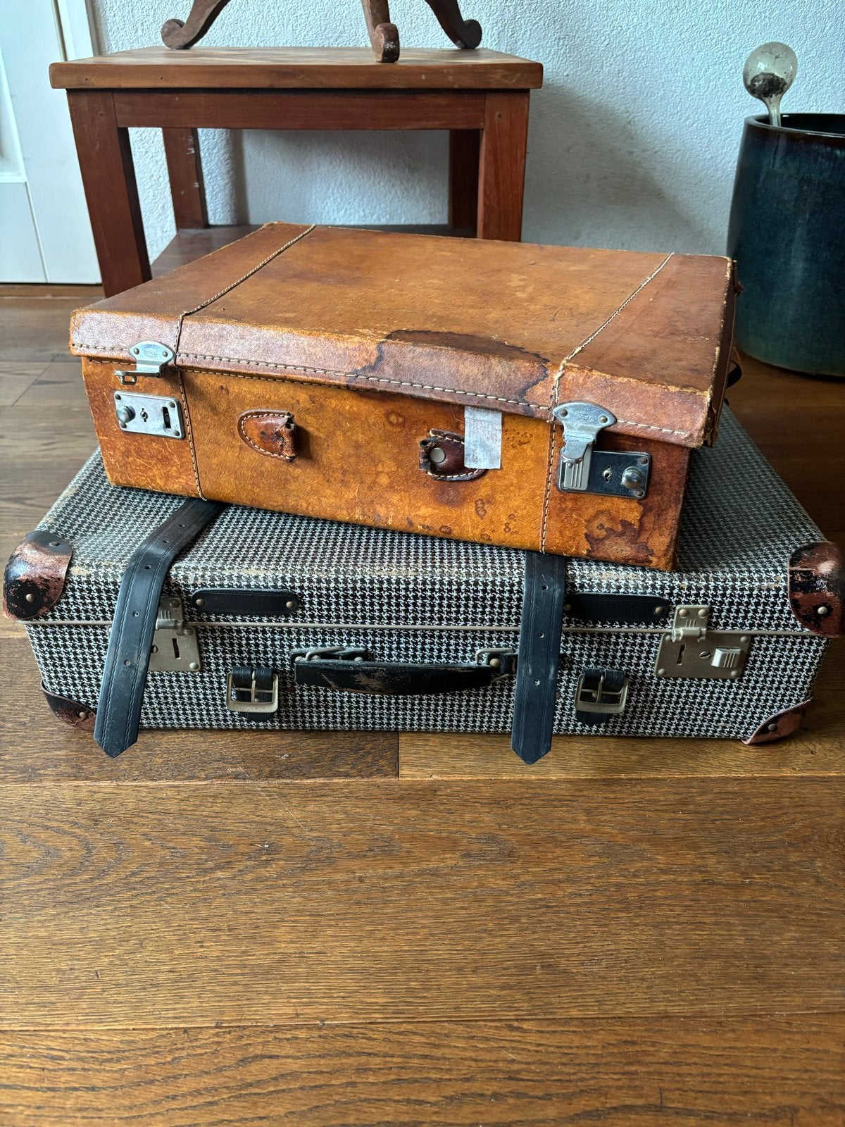 Twee vintage koffers voor decoratie of opslag, Ophalen