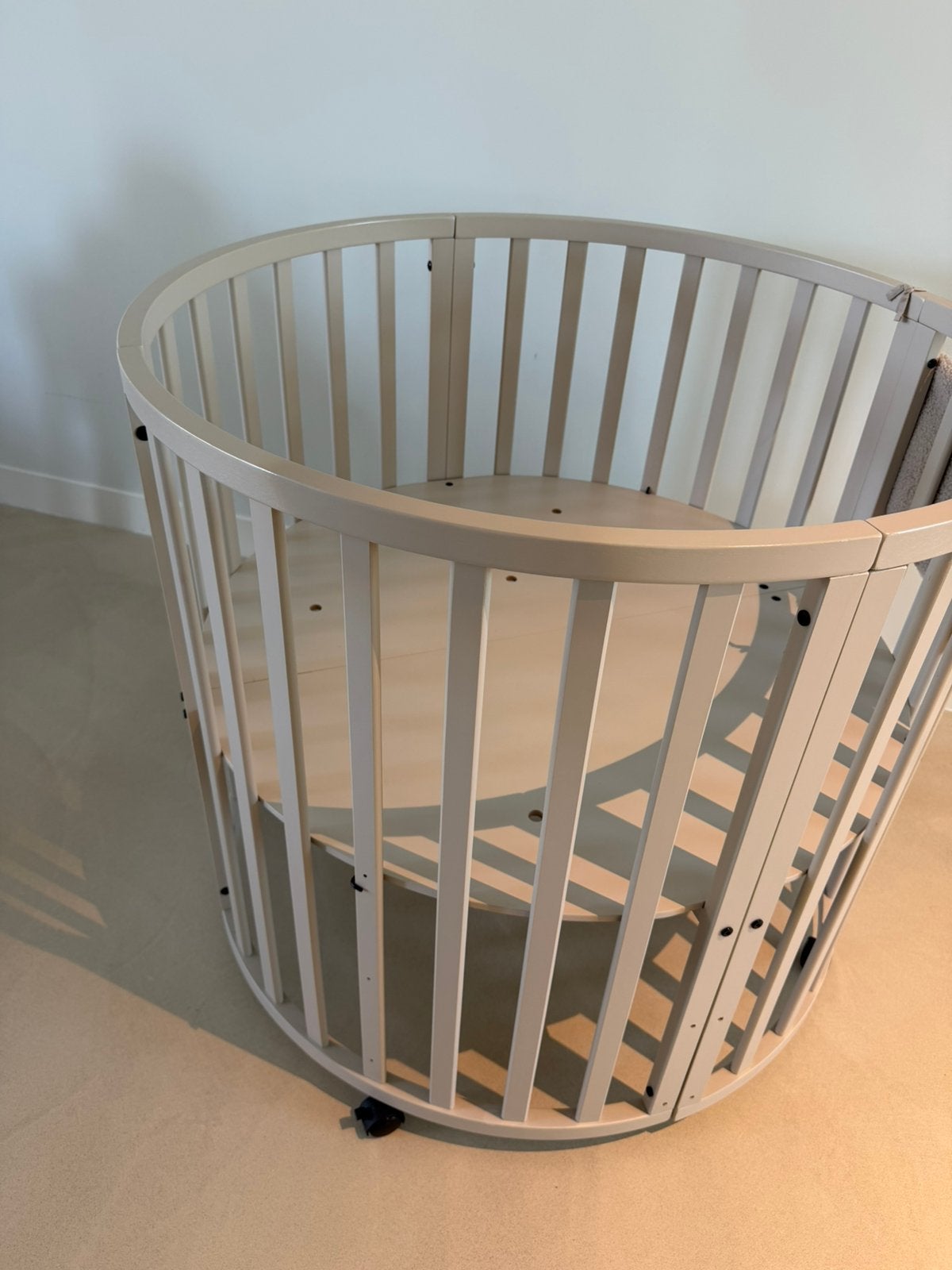 Puck ronde box - oatmeal, Kinderen en Baby's, Ophalen, Zo goed als nieuw, Rond
