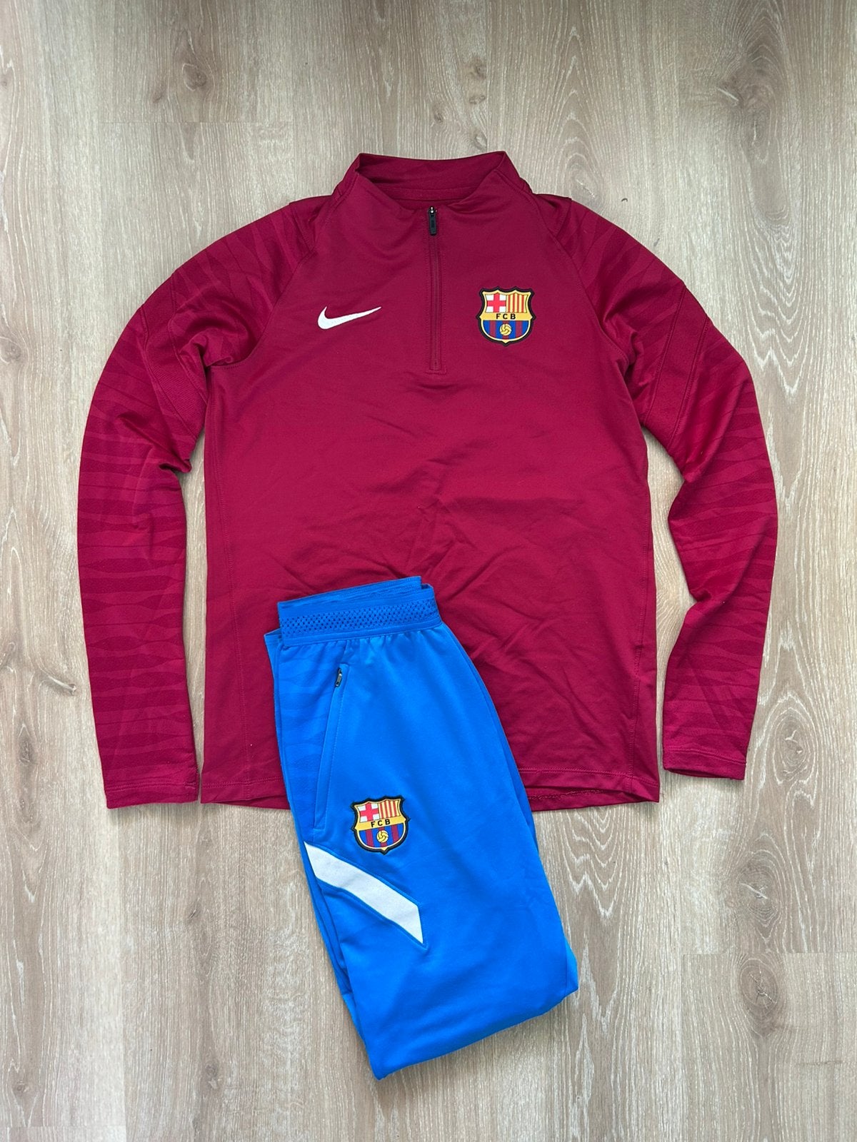 FC Barcelona trainingspak Nike 21/22  Maat 158-170/XS, Ophalen of Verzenden, Nike, Nike, Voetbal