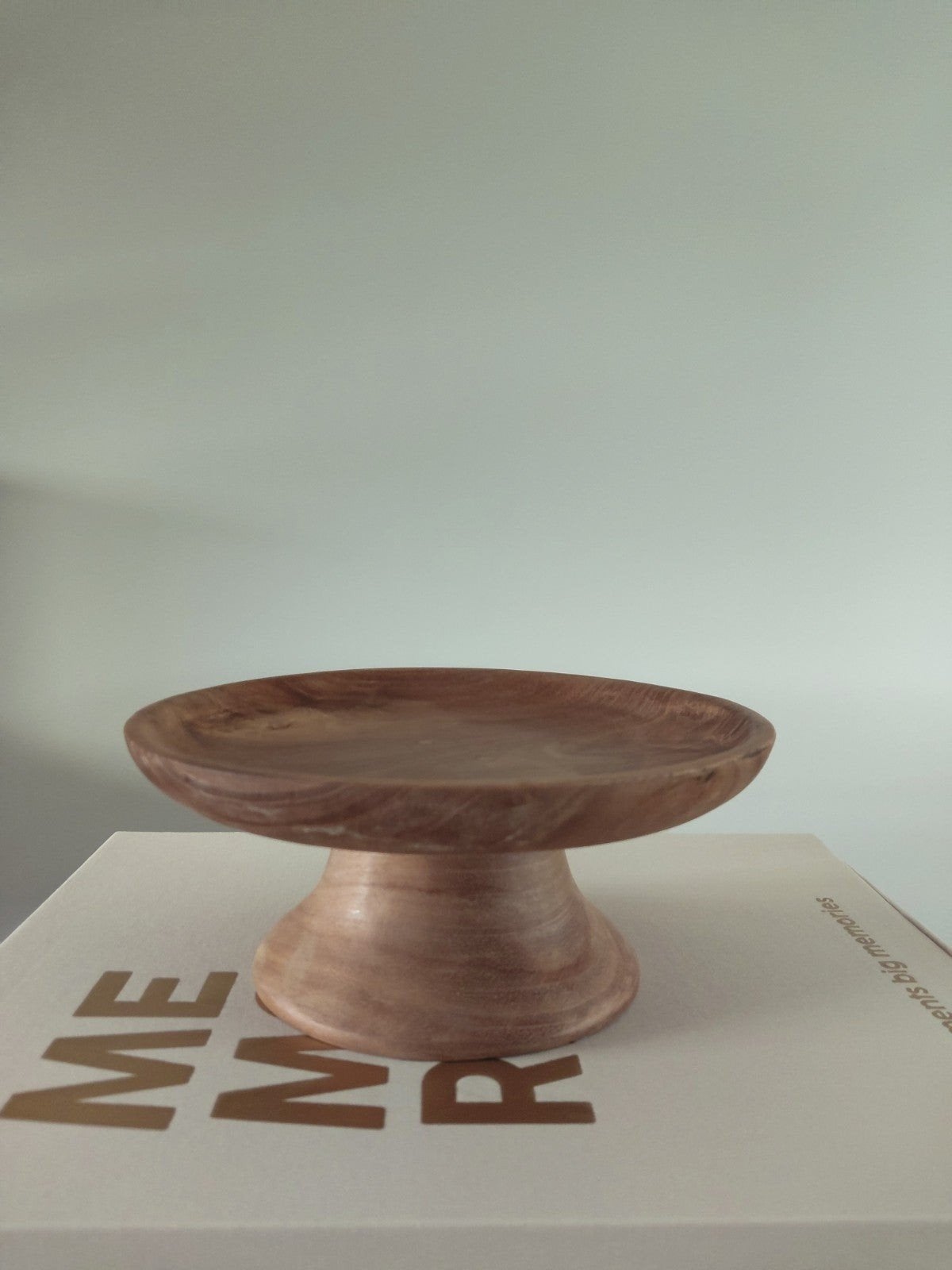 Houten schaal op voet plateau, Hout, Nieuw, Ophalen of Verzenden, Landelijk
