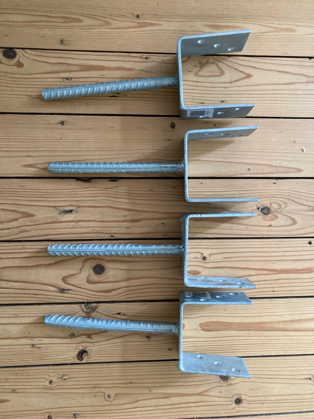 Waelbers 4 paalhouders U-model 91x100 mm verzinkt. Nieuw, Ophalen of Verzenden, Nieuw, Minder dan 180 cm, Overige typen