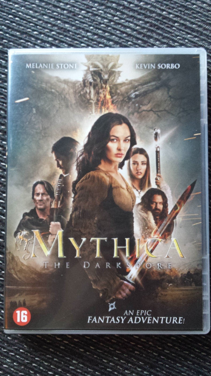 Mythica the dark spore in perfecte staat, Vanaf 16 jaar, Ophalen of Verzenden, Zo goed als nieuw