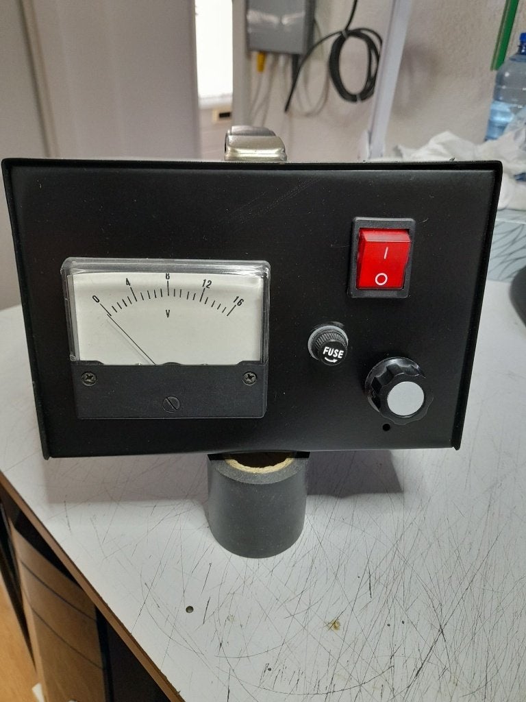 10 amp reg voeding, Ophalen of Verzenden, Zo goed als nieuw