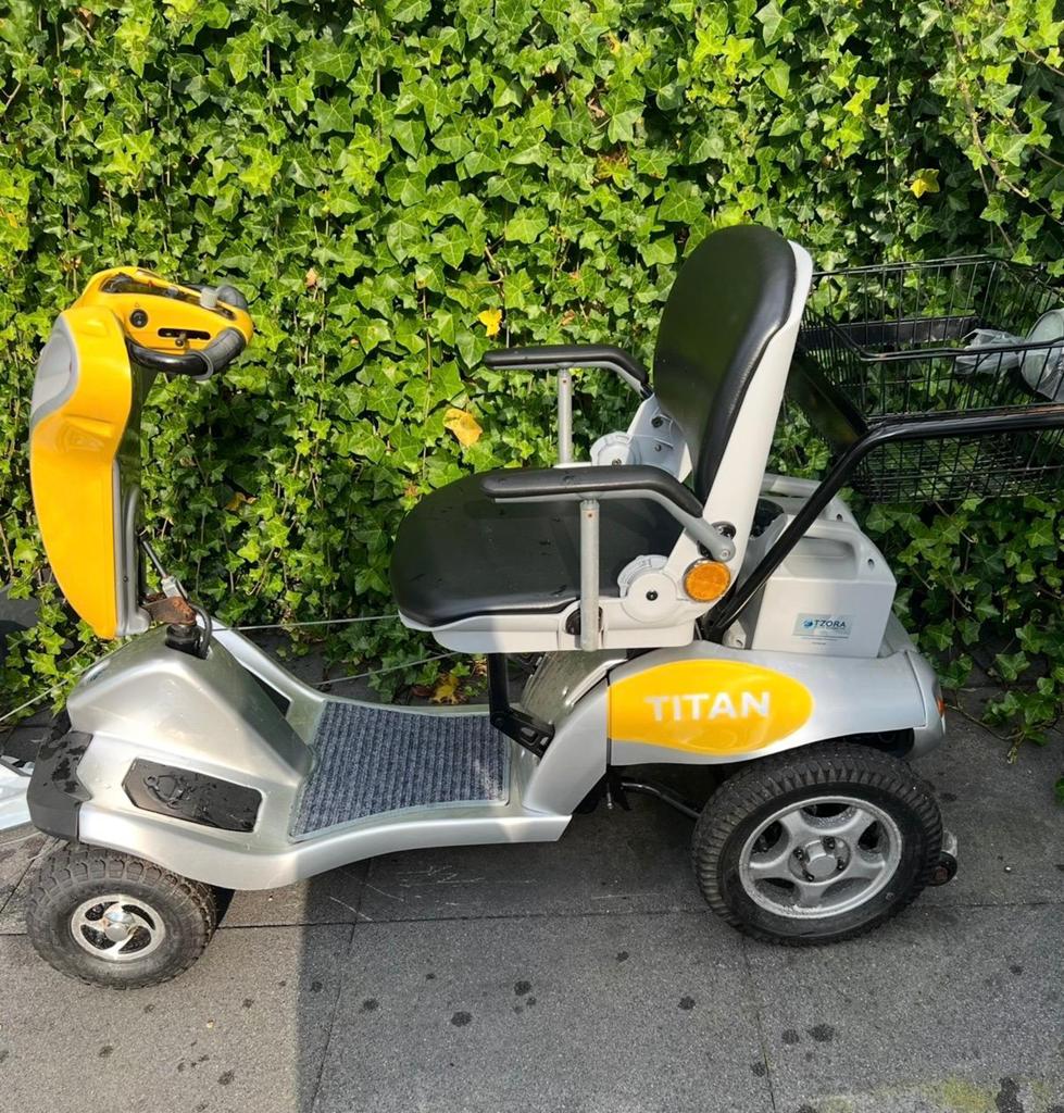 Titan 4, Ophalen, Gebruikt, 46 km of meer, 11 t/m 15 km/u