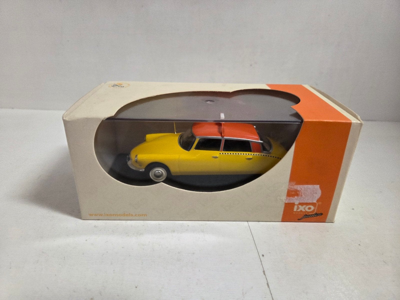 Ixo Citroën DS19 Taxi Amsterdam 1958, Hobby en Vrije tijd, Overige merken, Auto, ., Ophalen of Verzenden