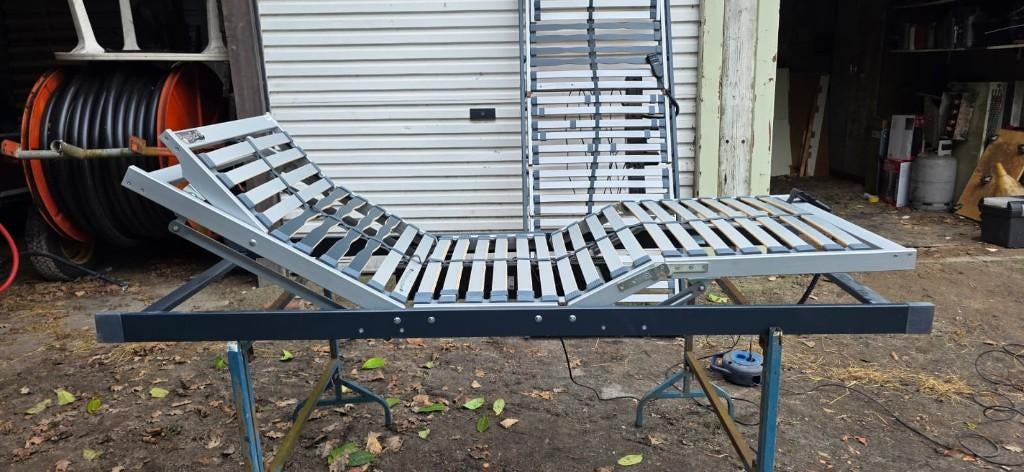 elektrische verstelbare lattenbodem 80x 200, Eenpersoons, Ophalen of Verzenden, Zo goed als nieuw, 80 cm