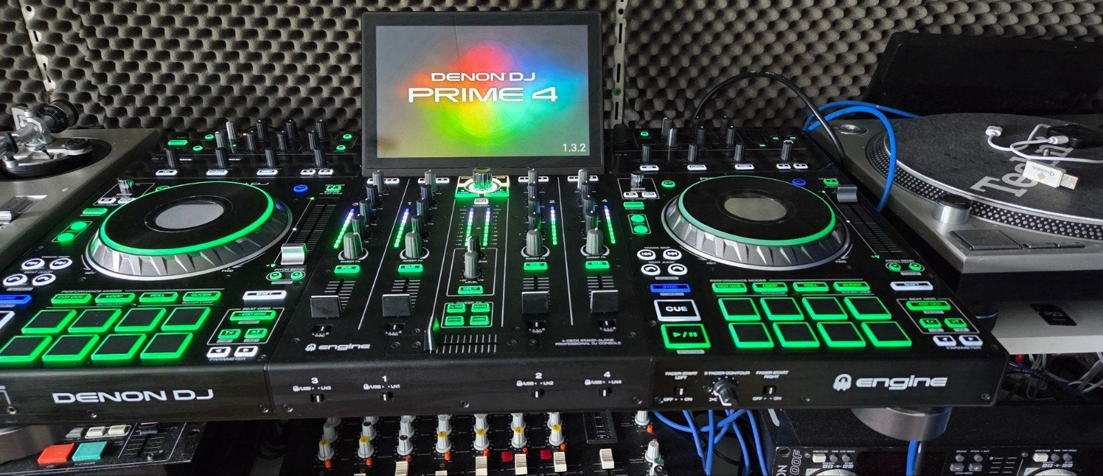 Denon Prime 4 DJ-controller met stofkap en draagtas, Ophalen, Zo goed als nieuw, Denon