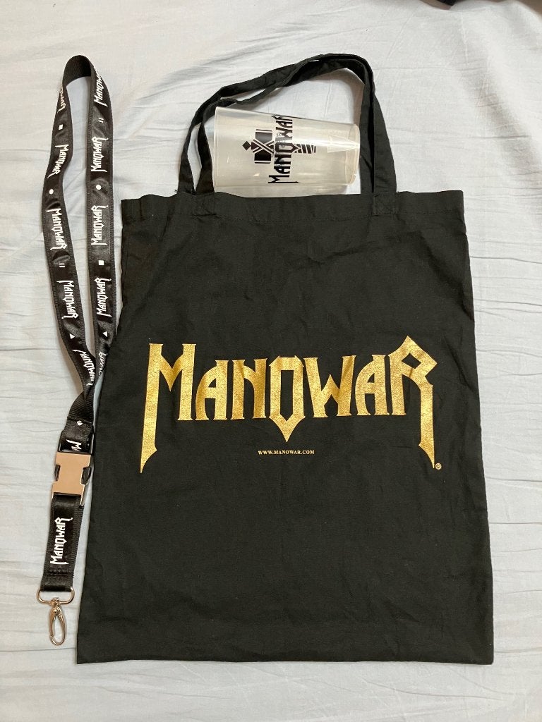 Manowar magic circle festivalbeker, keycord en tasje, Ophalen of Verzenden, Gebruikt, Gebruiksvoorwerp