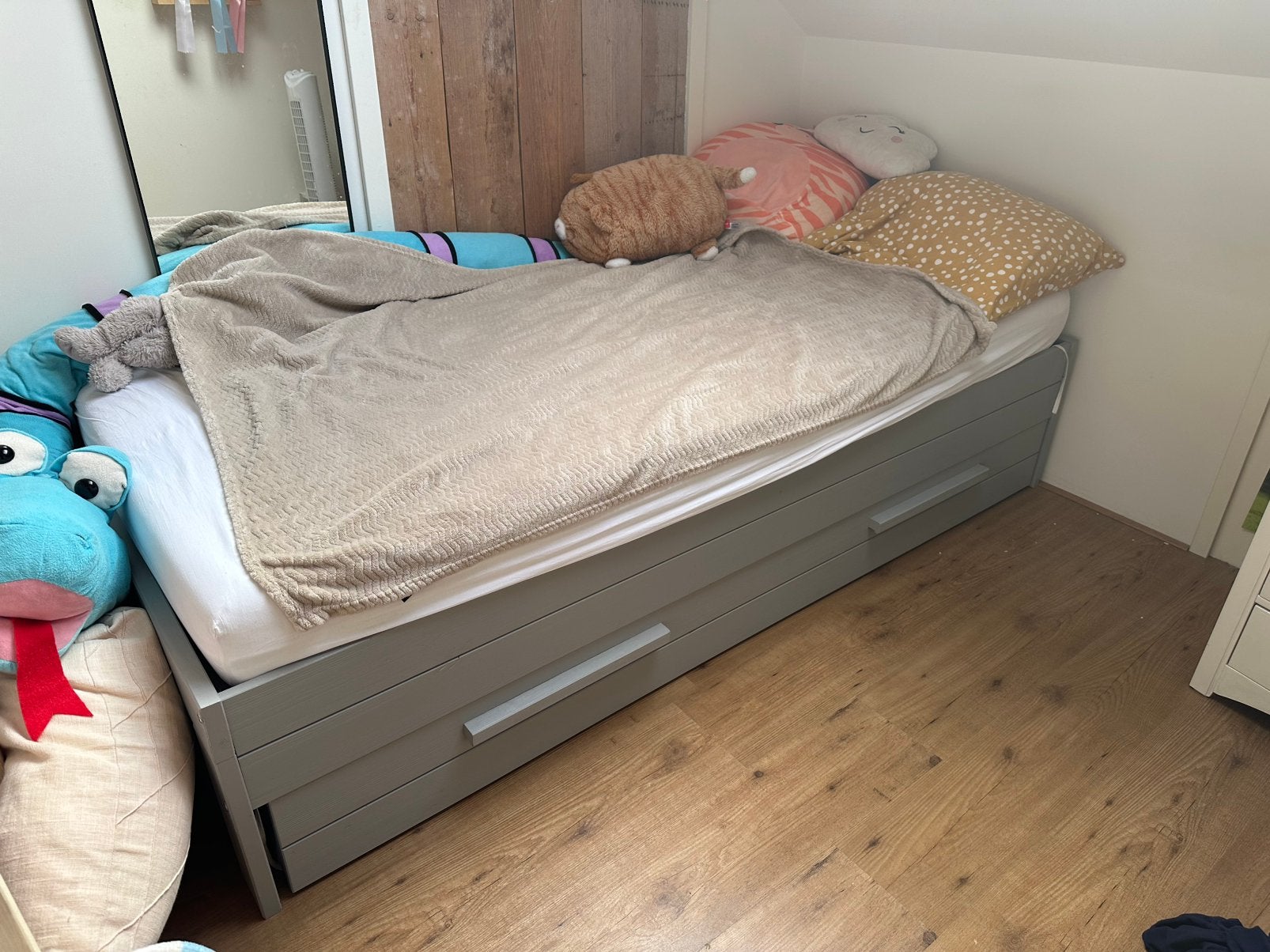 Woood Dennis eenpersoonsbed met opbergla en matras., Huis en Inrichting, Slaapkamer | Bedden, Ophalen, Tweepersoons, 140 cm, Zo goed als nieuw