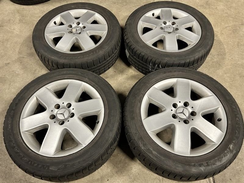 17 inch originele velgen + winterbanden Mercedes Vito / V kl, Gebruikt, -, -, Banden en Velgen