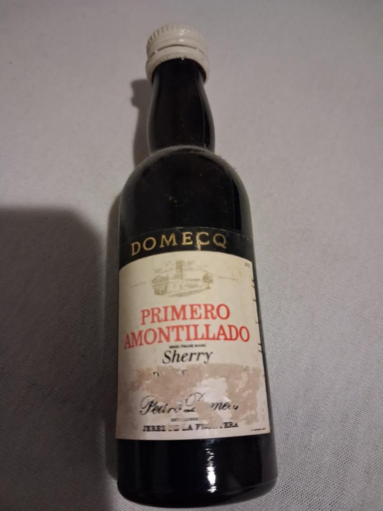 Domecq Primero Amontillado Sherry Miniatuurflesje, Verzamelen, Wijnen, Ophalen of Verzenden, Gebruikt, Spanje, Overige typen