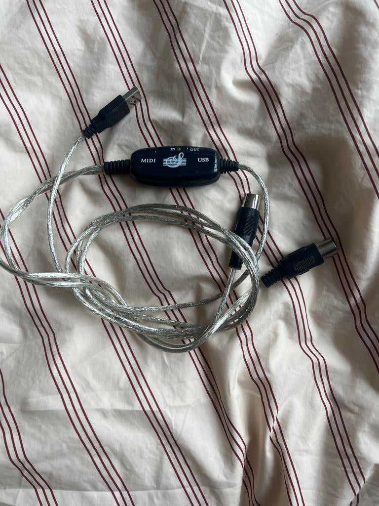 MIDI kabel USB 5-pins, Muziek en Instrumenten, Midi-apparatuur, Ophalen of Verzenden, Nieuw