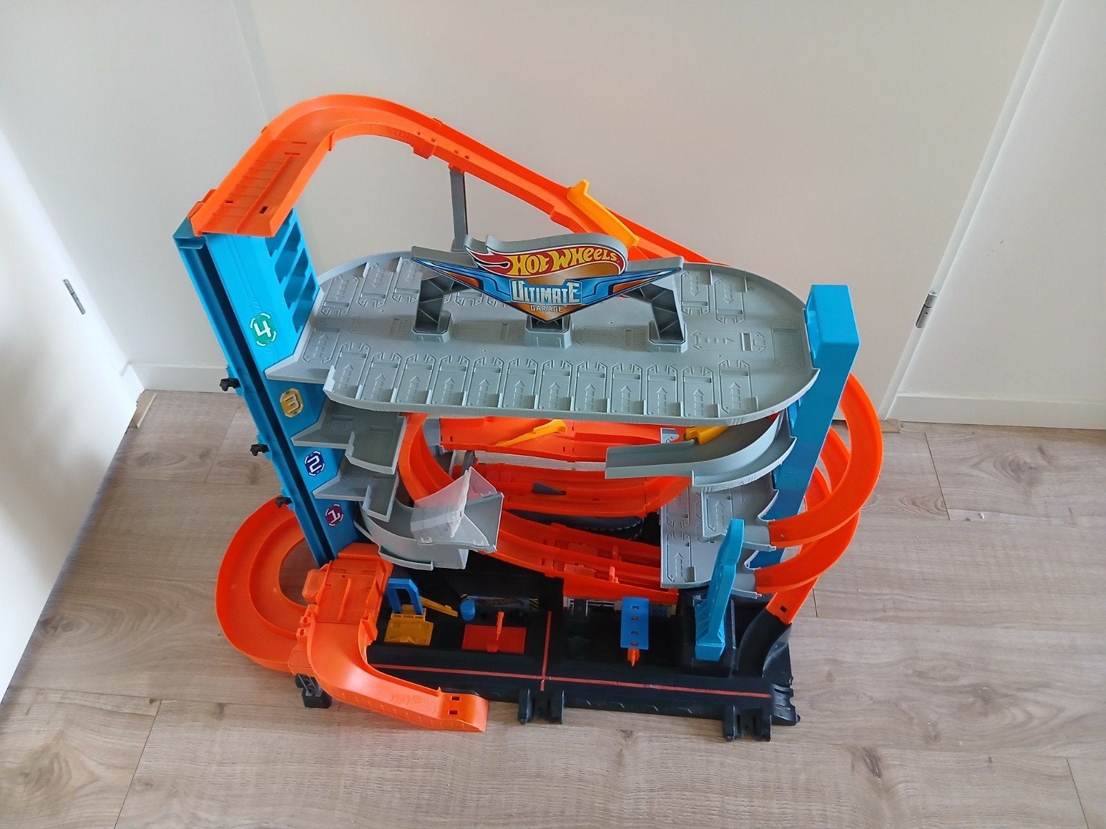 Hot Wheels Ultimate Garage Racebaan, Zelf te bouwen, Ophalen of Verzenden, Racebaan, Gebruikt