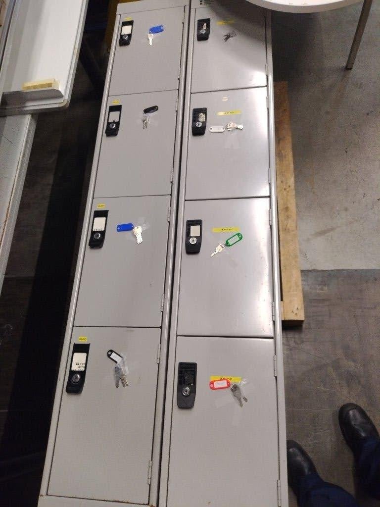 Garderobekast lockers  set 4 kluisjes, Ophalen, Gebruikt
