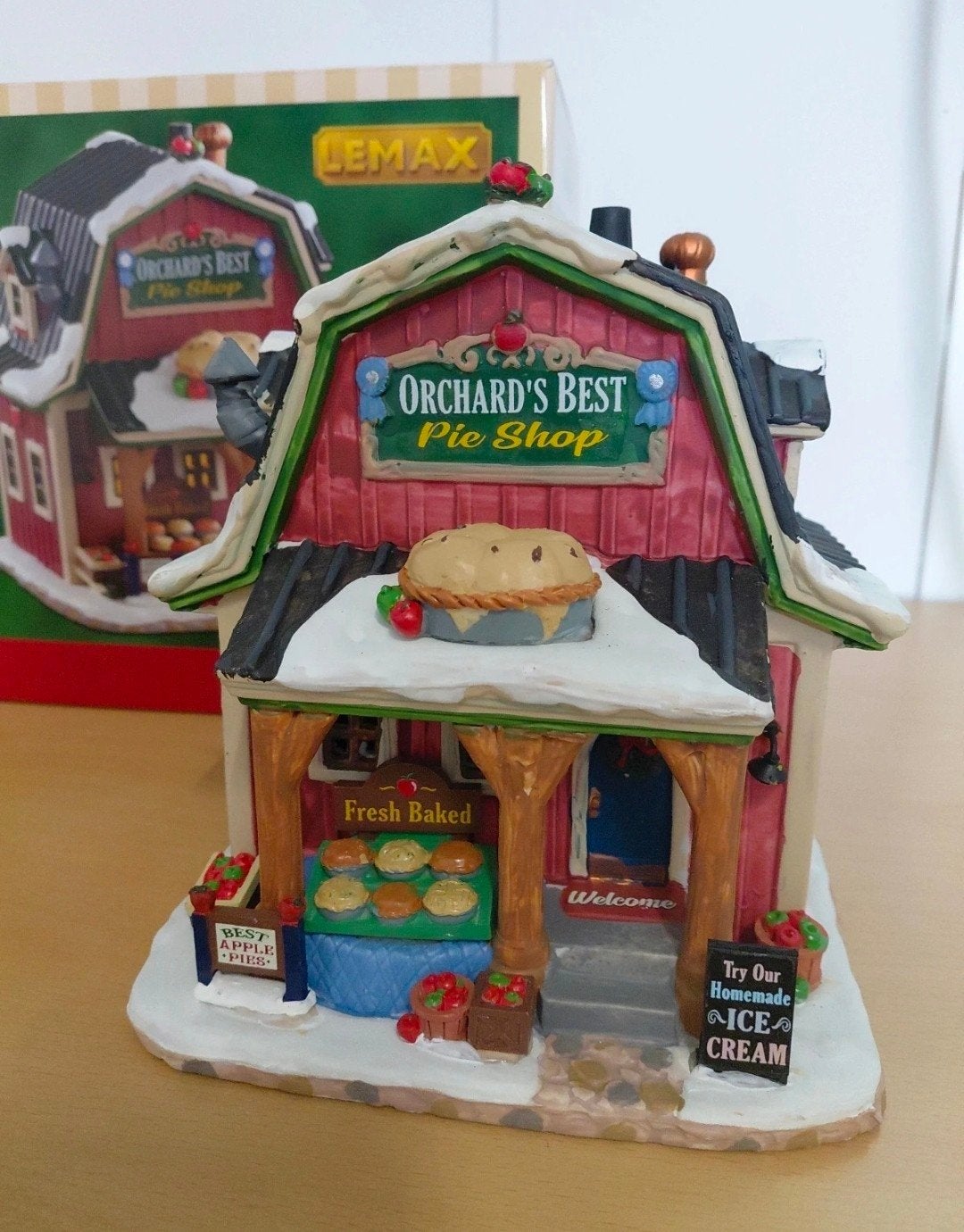 Lemax kersthuis Pie shop, Diversen, Ophalen of Verzenden, Nieuw