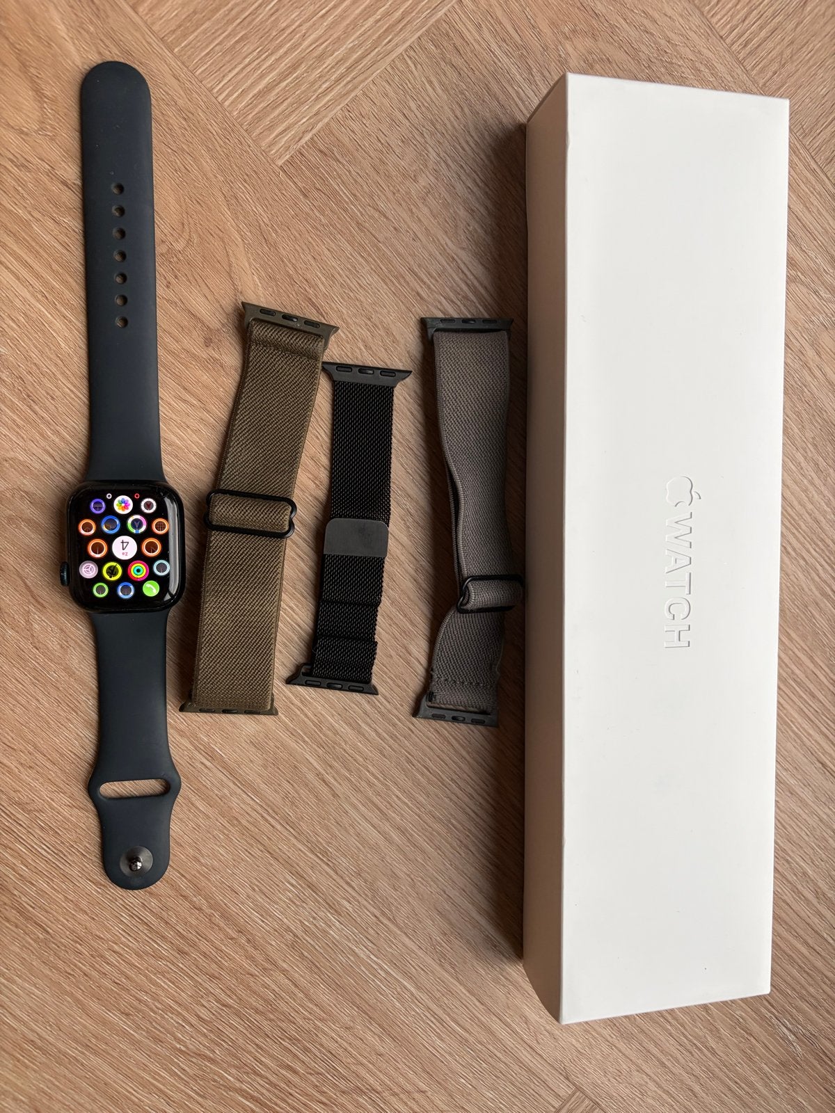Apple Watch Series 8 41mm - Krasjes, 85% batterij, Ophalen, Zwart, IOS, Waterdicht