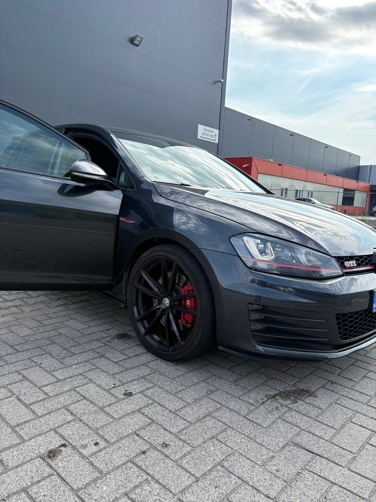 Volkswagen Golf 2.0 GTI performance 169KW 5D DSG 2015 Grijs, Auto's, Volkswagen, 4 cilinders, 1984 cc, Alcantara, 245 pk